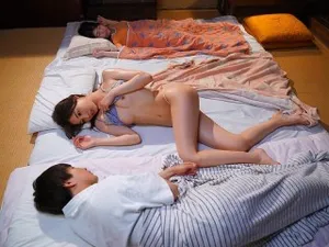Gái già dâm thủ dâm mọng nước